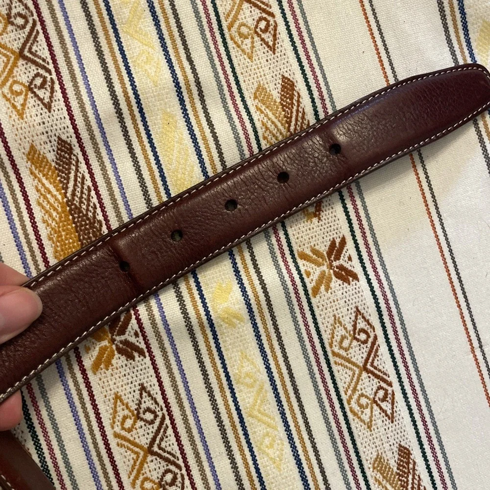 Dockers Genuine Leather 42/105 Dark Brown‎ Leather Belt HBH 11DK01F3 Stitching